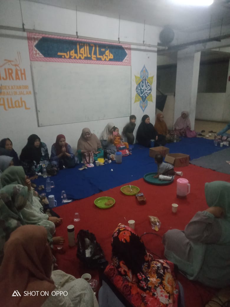 “Majlis Talim Miftahul Qulub: Mengisi Malam Sabtu dengan Belajar dan Zikir”