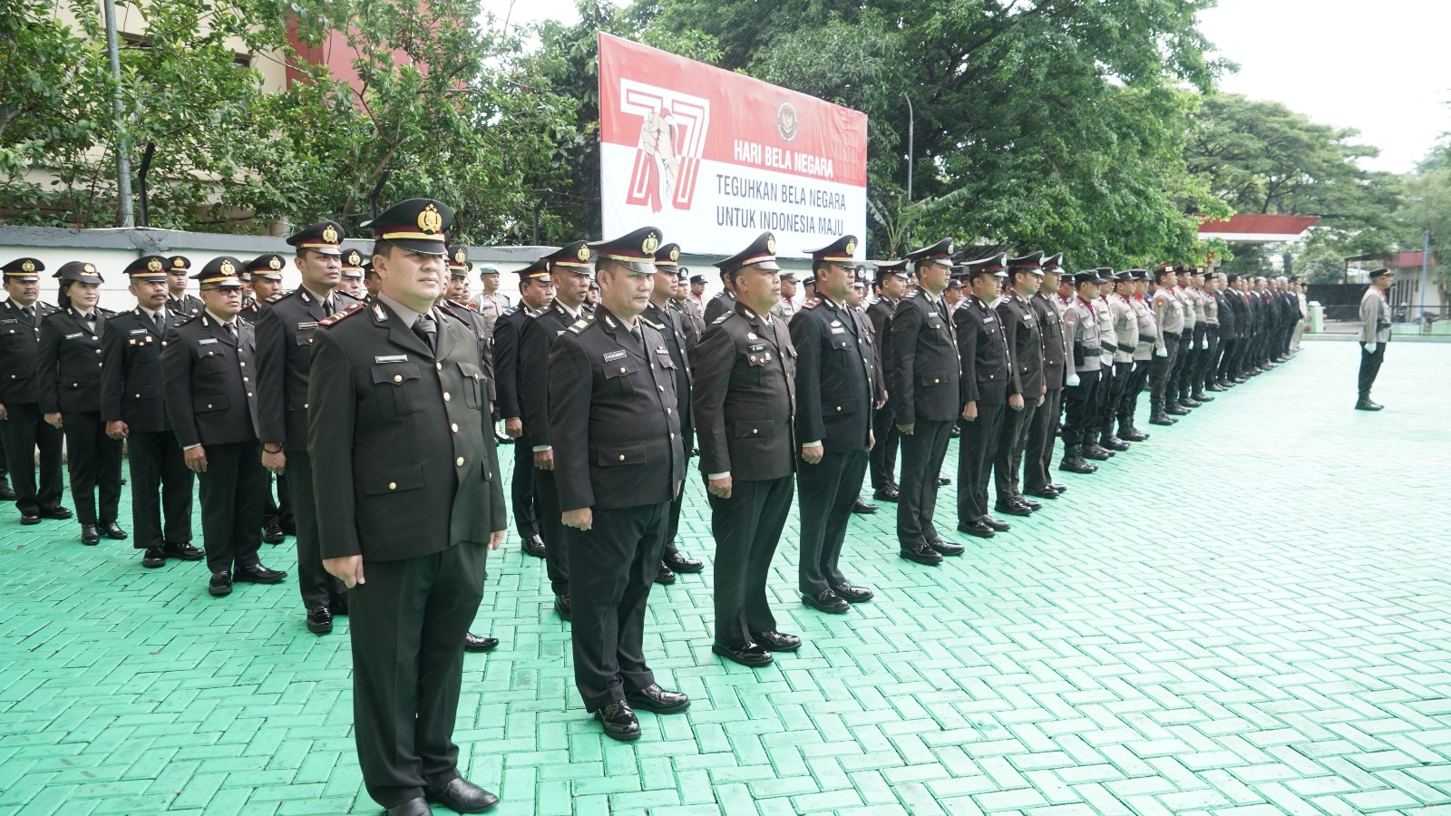 Teguhkan Bela Negara untuk Indonesia Maju, Polres Metro Jakarta Barat Gelar Upacara Hari Bela Negara