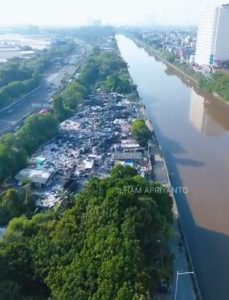 Warga Keluhkan Pembiaran TPS Liar di Kali Hutan Penjaringan: Desak Dinas Terkait Bertindak Nyata