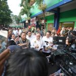 Mendag Busan Dampingi Menko Pangan ke Pasar Palmerah,  Pastikan Stabilitas Harga dan Ketersediaan Bapok