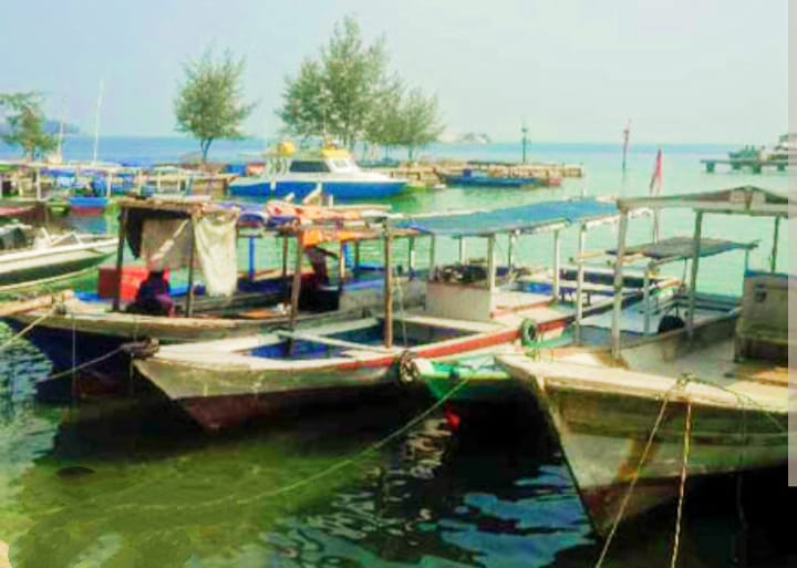 . *Semangat Bahari Menggelora, Kapal Tradisional Berlaga di Seribu Utara