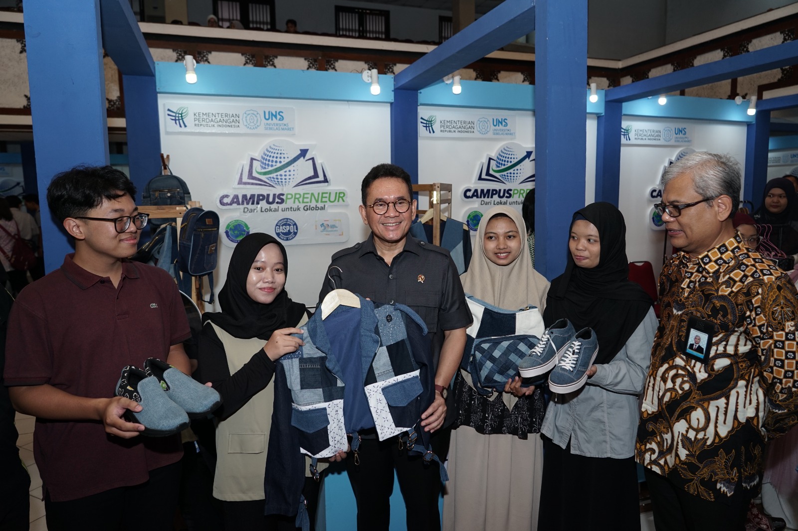 Bukan Sekadar Tren, VersaLayer Beri “Napas Kedua” untuk Limbah Denim